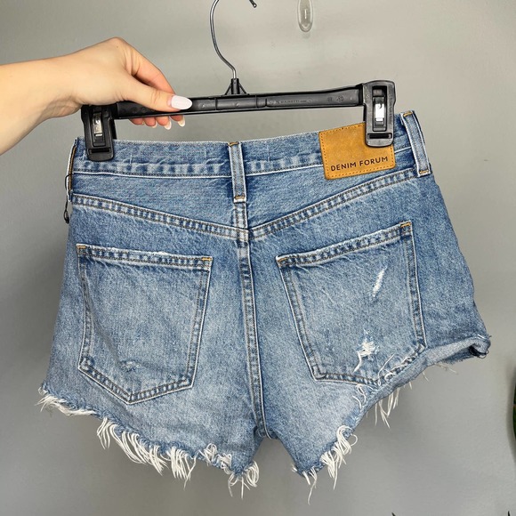 The Denim Forum Ex Boyfriend Short Distressed 24 - Picture 2 of 3